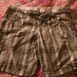 Plus size 17 plaid Bermuda shorts EUC